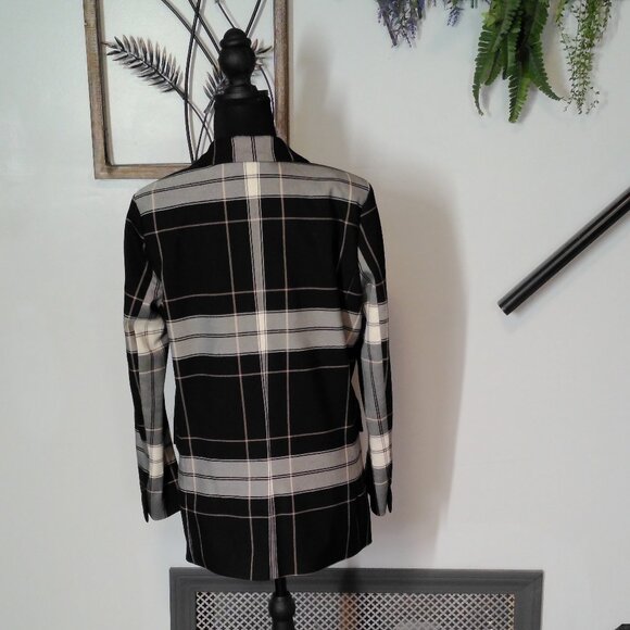 H&M Black Gray Plaid Blazer Jacket Women’s Size 8 - Picture 2 of 6